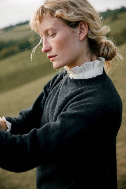 Cashmere Classic Crewneck Charcoal