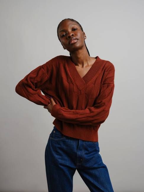 Lilly Chevron V-Neck Sweater - Sepia