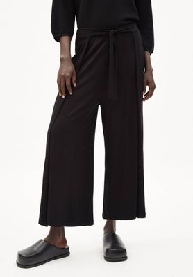 KARO LINAA SOLID | black