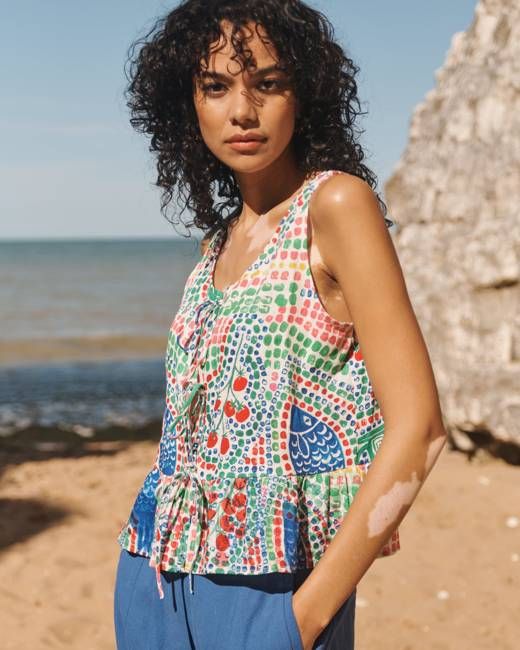 Lowie Mosaic Print Vest
