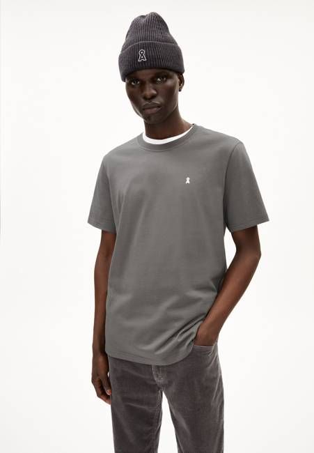 LAARON T-SHIRT | iron cast