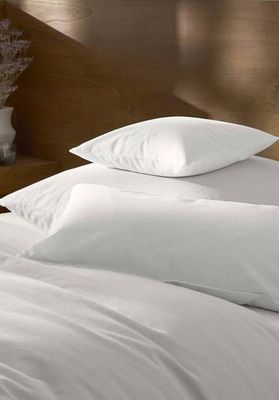 Satin pillowcase made from pure organic cotton