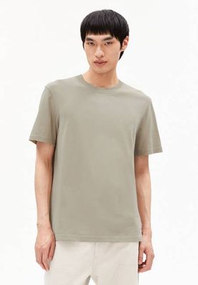 MAARKOS T-SHIRT | light sage