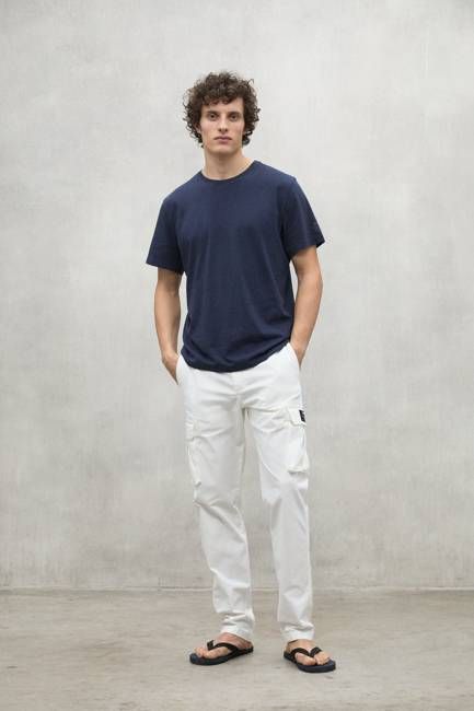 NAVY BLUE VENT T-SHIRT