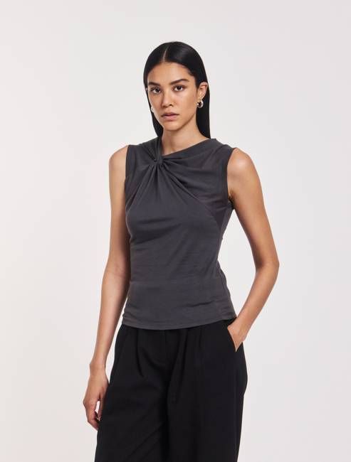 Sadie Twist Shoulder Top In Magnet