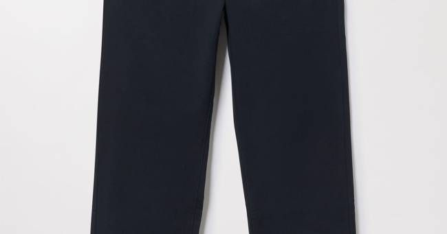 Asket Chino Aus Lockerem Twill in Dunkelblau — Gerader Schnitt — Bio-Baumwolle — Asket