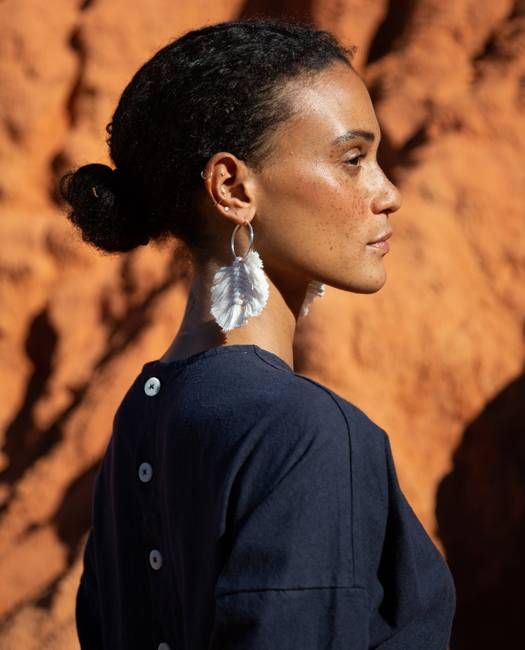 Perla Natural Un-Dyed Feather Silver Hoop Earring