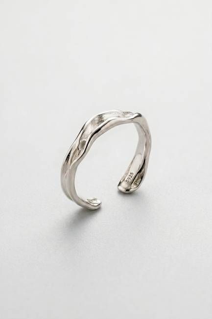 The Cuff Ring