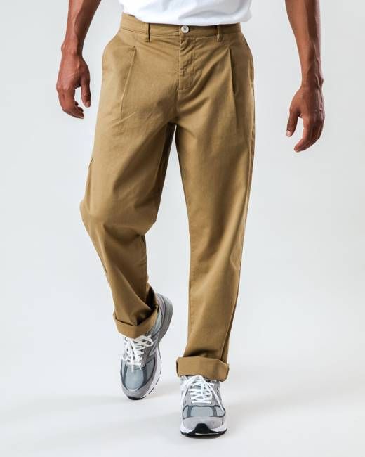 Pleated Chino Camel
