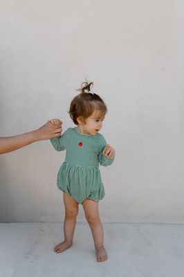 PICCOLA MIA Baby-Strampler ‧ Vichy Grün
