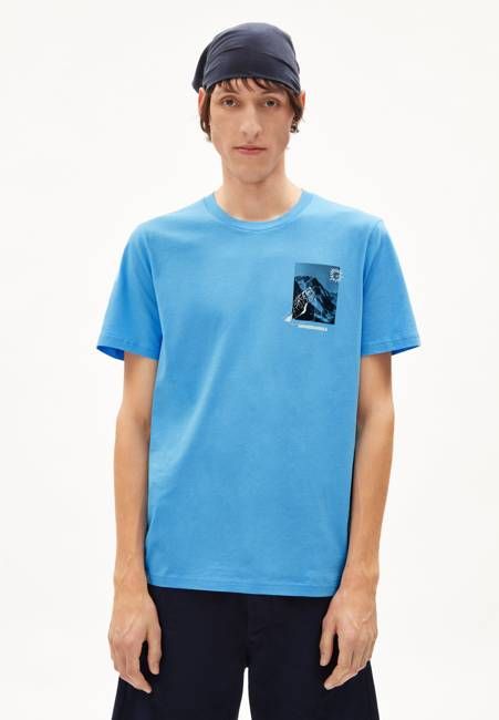 JAAMES SUMMER MOUNTAIN | blueniverse