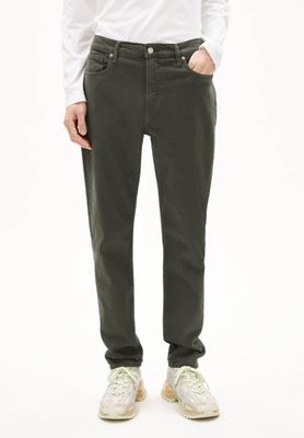 AARJO TARPA | forest pine