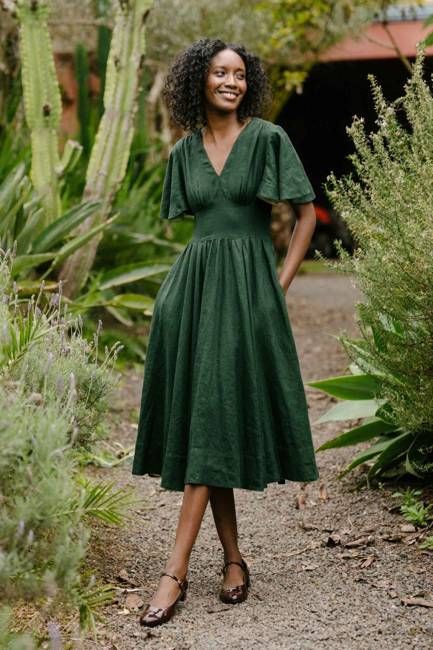 Daisy – V-Neck Linen Dress with Bow Waist Tie