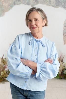 Clementine – Linen Shirt with Bow-Tie Collar