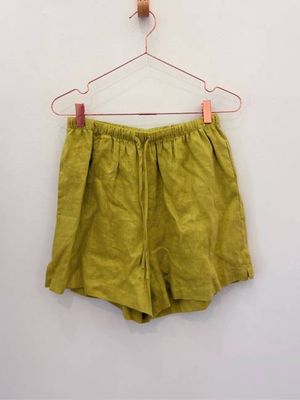 Sample Sale Allison Shorts in Lime Linen