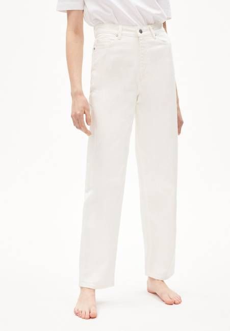 ANDRAA| white