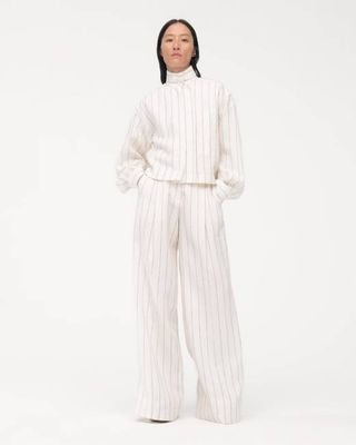 Mock Neck Pleat Shirt | Black/Off White