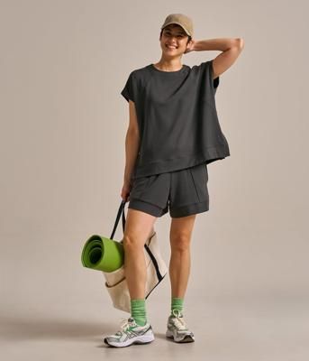 Sleeveless Sweattop