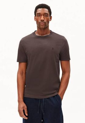 JAAMES T-SHIRT | claystone