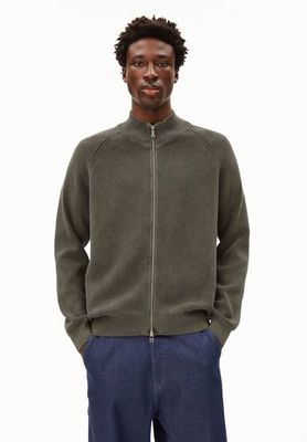 AARTYOM GMT DYE | forest pine