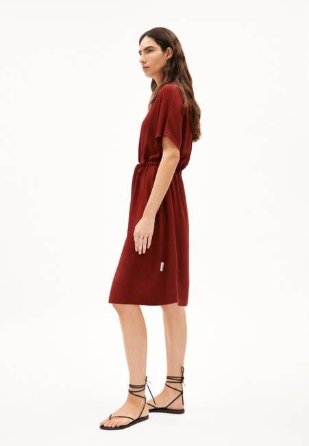 MAAHALIA| dark crimson
