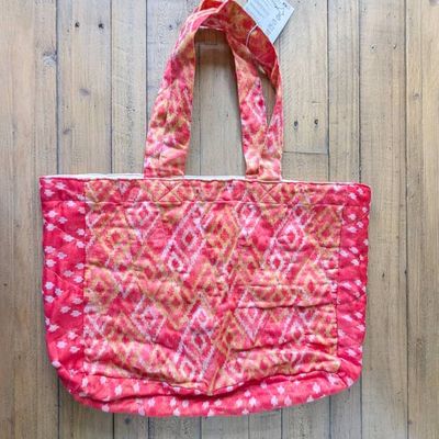 Large sari market tote bags