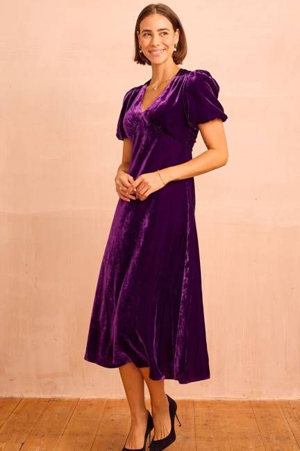 Aimie Velvet Short Sleeve Dress | Purple