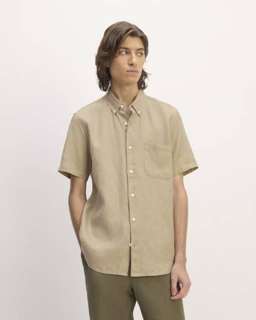 The Classic Short-Sleeve Shirt in Linen | Trench Coat Khaki