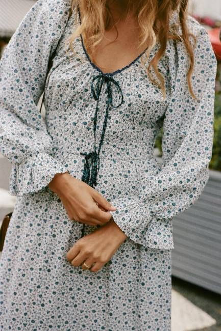 The Raquel Dress Petites | Chrysanthemum Vine