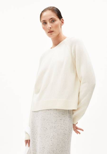 DILIRIAA REGLANA KNIT SWEATER | oatmilk