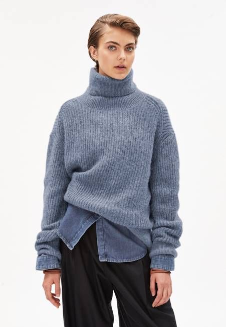 ILSIAA| light shadow blue
