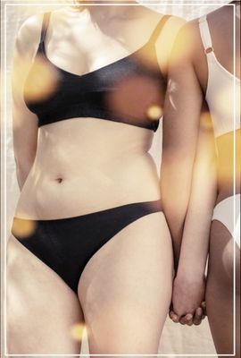 Offre de Noël ✨ ensemble Mei noir brassière