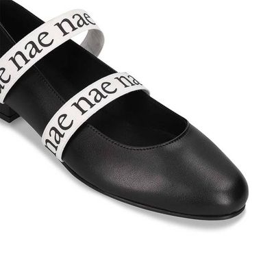 Aure Black Pre-Loved