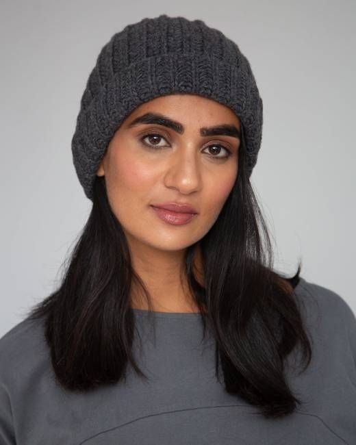 Giselle Virgin Wool Hat In Dark Grey Marl