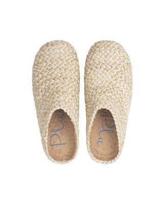 Tramuntana beige clogs