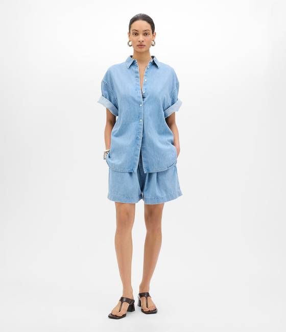 Chambray Short Sleeve Shirt | Light Blue Wash