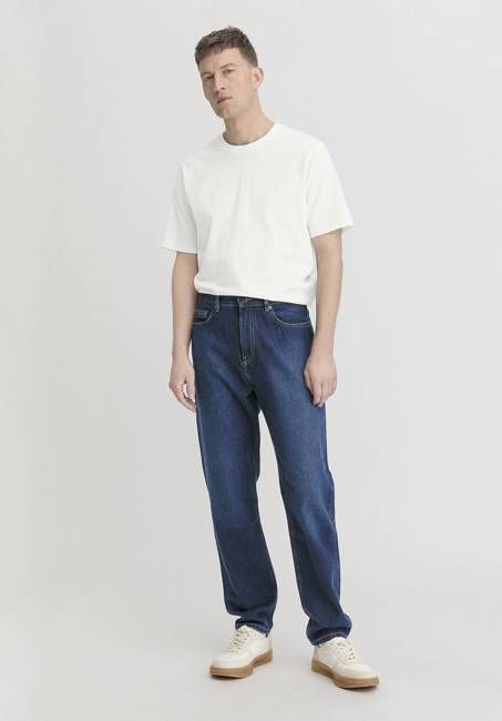 MADS Relaxed Tapered jeans made from pure organic denim
