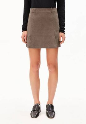 ZALAIAA CORDUROY | walnut cream