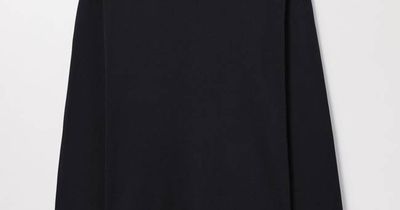 Black Long Sleeve T-Shirt | Organic Cotton Crewneck | Asket