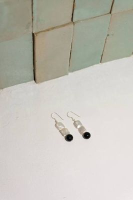 Sea + Pattern Pearl Drop Earrings