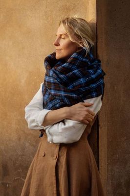 Palisandra – Linen Square Scarf