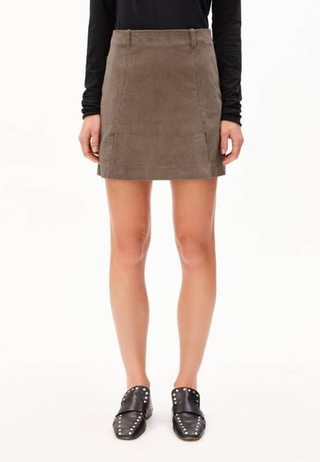 ZALAIAA CORDUROY | walnut cream