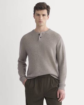Henley in Wool Cashmere | Light Heathered Taupe