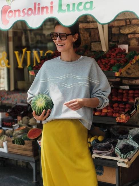 Pre order - Statement sweatshirt (GOTS)