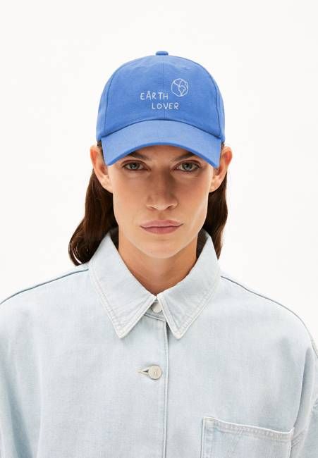 YENAAS LOVAA | blue bloom