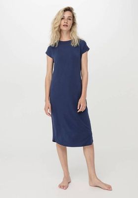 Relaxed PURE FLOW nightdress made of TENCEL™ Modal