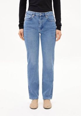 CARENAA GERADE GESCHNITTENE JEANS | capri