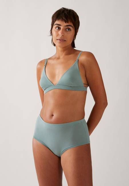 BIRTAA SHORTY | eucalyptus green