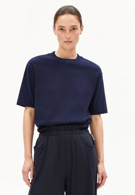 TARJAA T-SHIRT | tinted navy