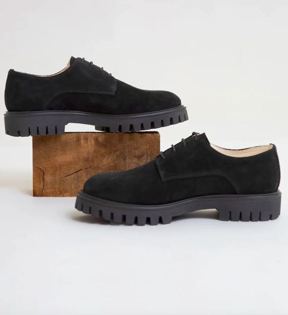 Verona Derby Shoe In Black Suede